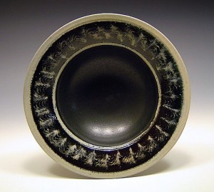 pottery black rim bowl